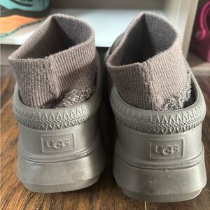 UGG Tasman X rain snow shoe size 8 womens